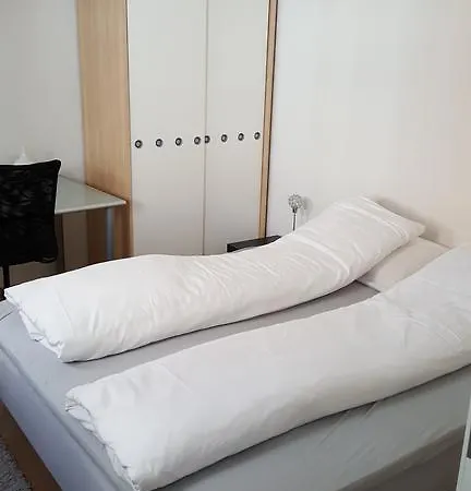 Marken Midt I Byn Apartmán